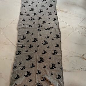Skull Cashmere scarf